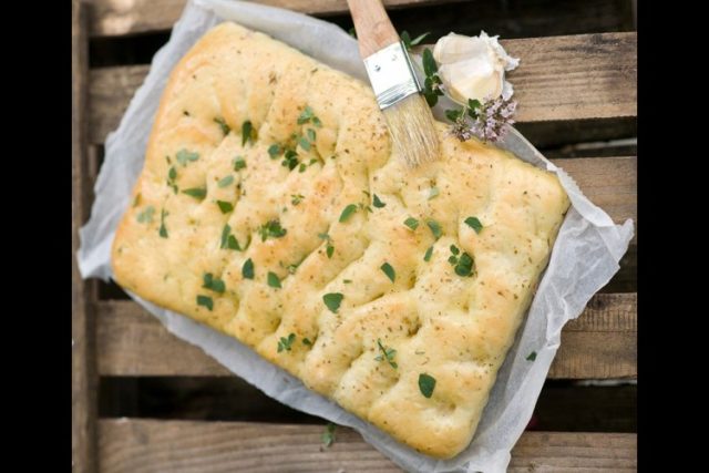 طريقة عمل فطائر بالجبن والثوم