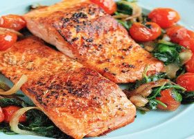 طريقة عمل فيليه السلمون المقلي