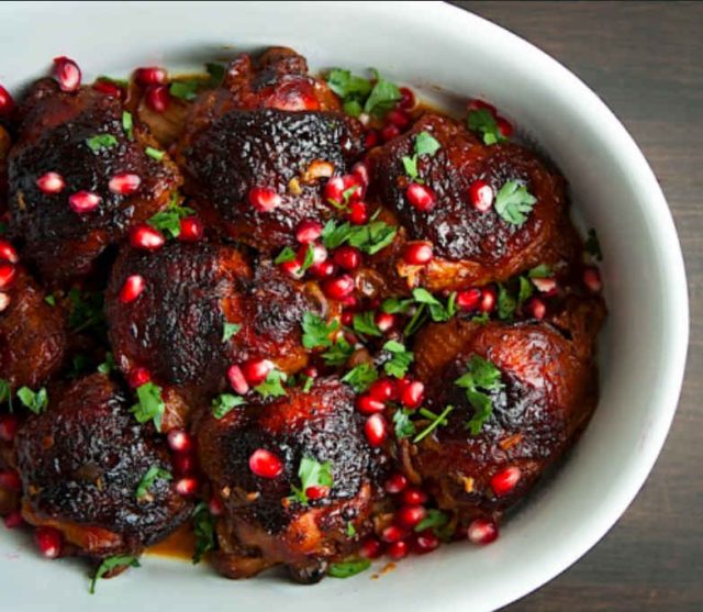 طريقة عمل الدجاج المشوي بدبس الرمان