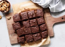 طريقة عمل براونيز بحبيبات الشوكولاتة