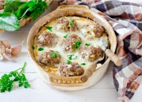 طريقة عمل شوربة الكفتة بالزبادي