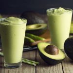 طريقة عمل سموذي البطيخ بالأفوكادو