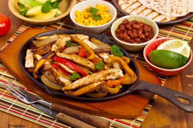 طريقة عمل دجاج ستر فراي