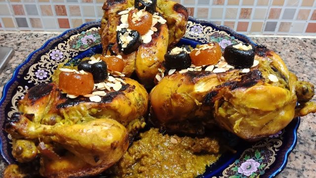 طريقة عمل دجاج مغربي بالفواكه المجففة