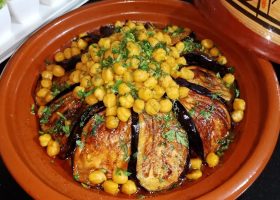 طريقة عمل طاجين المدربل بالحمص