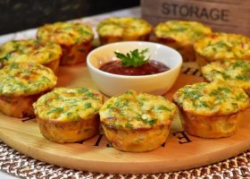 طريقة عمل كب كيك البيض بالخضار