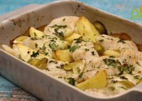 طريقة عمل صينية سمك بالبطاطس والكريمة