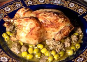 طريقة عمل دجاج محمر بالزيتون