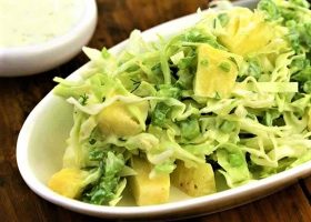 طريقة عمل سلطة الاناناس والخس