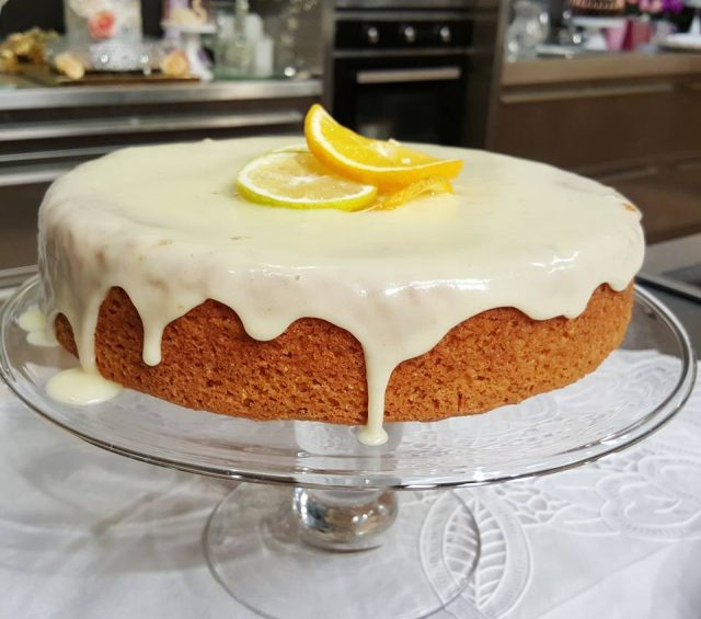 طريقة عمل كيكة الليمون بكريمة الجبن