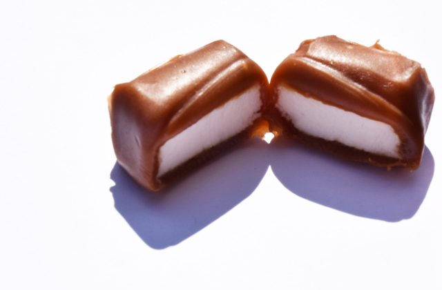 طريقة عمل كراميل بالمارشميلو