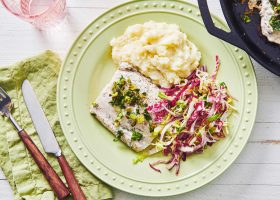 طريقة عمل تتبيلة سمك بالزبادي