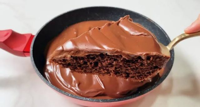 كيكة بدون بيض ودقيق وبدون فرن