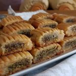 طريقة عمل اليونانية بالفستق الحلبي