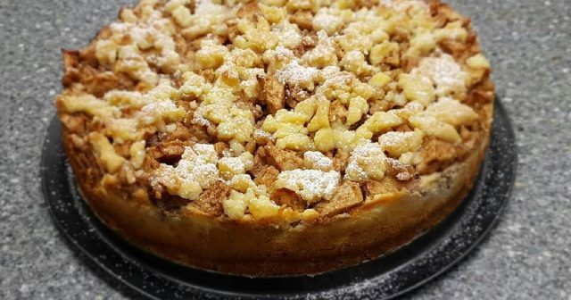 طريقة عمل تشيز كيك التفاح بالكراميل