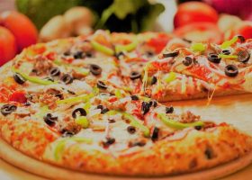 طريقة عمل بيتزا بعجينة اليقطين