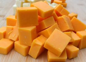 طريقة عمل جبنة الشيدر