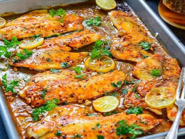 طريقة عمل فيليه السمك بصلصة الكريمة الخفيفة والشبت