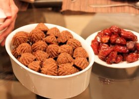 طريقة عمل بثيث اماراتي بالتمر