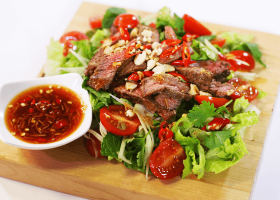 سلطة تايلندية بلحم العجل للرجيم