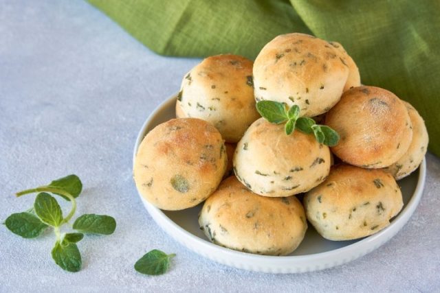 طريقة عمل كرات الزعتر الاخضر