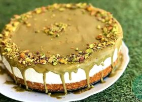 طريقة عمل تشيز كيك بالفستق والشوكولاتة