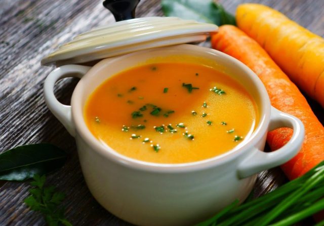 طريقة عمل شوربة الجزر الفرنسية