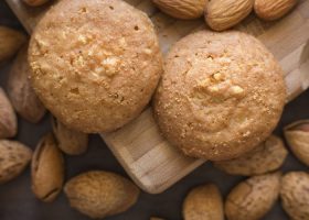 طريقة عمل بسكويت اللوز بدون زبدة