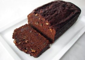 طريقة عمل كيكة التمر بالشوكولاتة