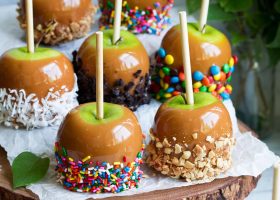 طريقة عمل حلى التفاح بالكراميل