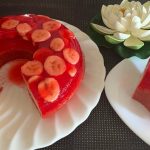 طريقة عمل كيك الجيلي بالموز