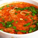 طريقة عمل شوربة الشعيرية بالصوص الأحمر