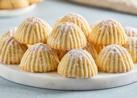 طريقة عمل معمول الدقيق والسميد السوري