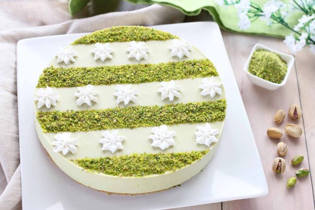 طريقة عمل تشيز كيك الفستق الحلبي