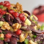 طريقة عمل سلطة الزيتون مع الرمان