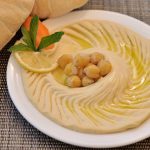 طريقة عمل حمص بالطحينية