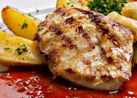 طريقة عمل صينية ستيك دجاج بالبطاطس