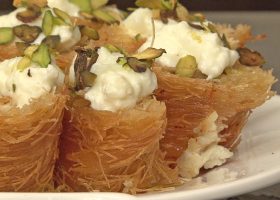 طريقة عمل كنافة مغشوشة بالقشطة