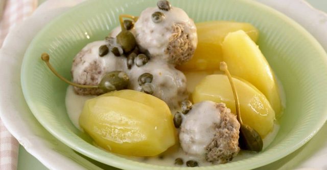 طريقة عمل مختوم اللحم باللبن