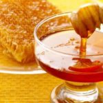 فوائد العسل الطبيعي للعين