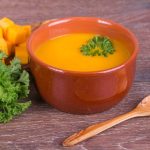 طريقة عمل شوربة القرع بالبرتقال