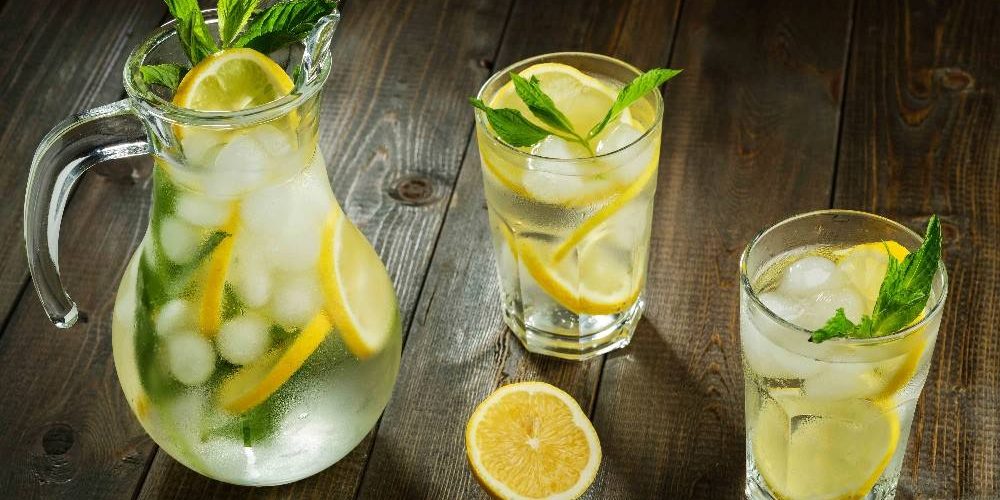 طريقة عمل عصير الليمون بالنعناع البارد