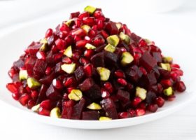 طريقة عمل سلطة شمندر بالكزبرة الخضراء