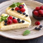 طريقة عمل تشيز كيك بالجبنة المثلثات