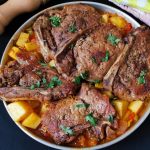 طريقة عمل صينية ريش بالبصل في الفرن