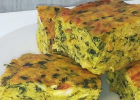 طريقة عمل طاجين السبانخ التونسي بالدجاج والقوتة