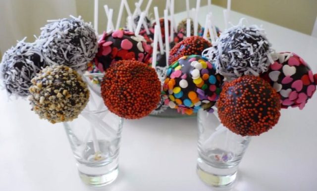 طريقة عمل لولي تزيين الكيك