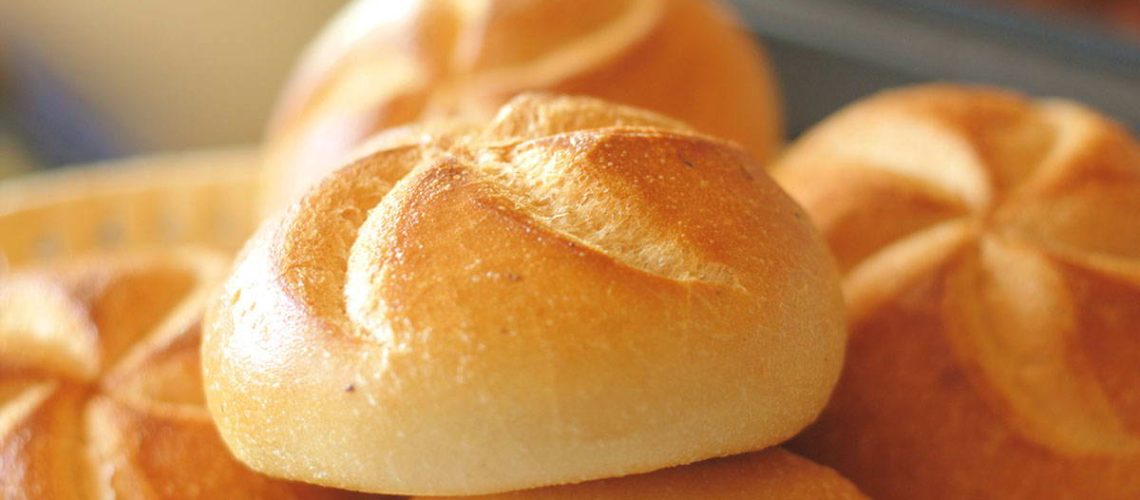 طريقة عمل الخبز الصغير بالحليب