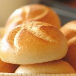 طريقة عمل الخبز الصغير بالحليب