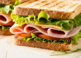 طريقة عمل ساندويش جبن شيدر